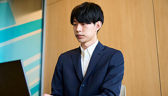 インタビューの様子